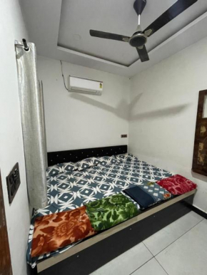 SHIV SNEH HOME STAYS